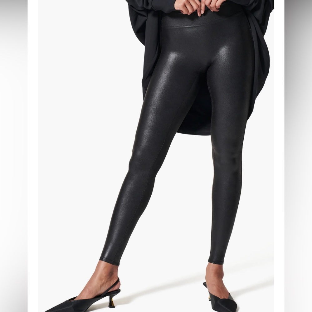 Spanx Faux Leather Leggings Size Small